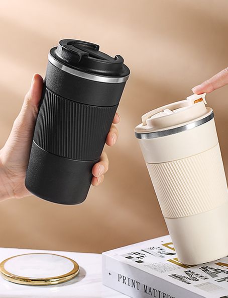 Stainless steel thermos water bottle